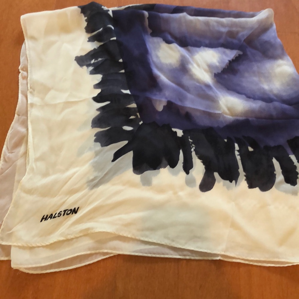Halftime scarf